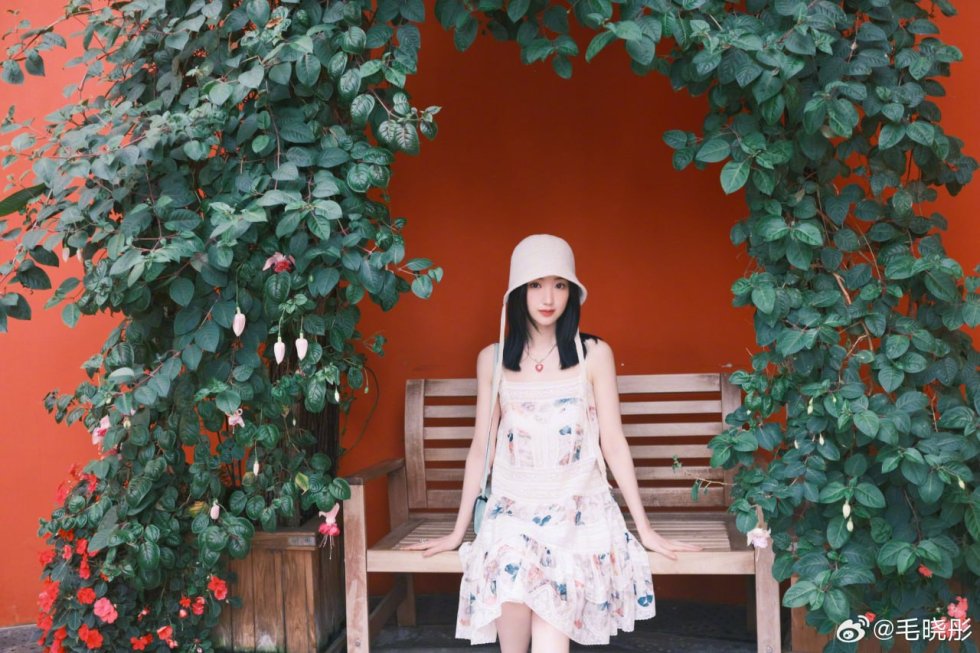 海东包养女孩 海东包养女孩