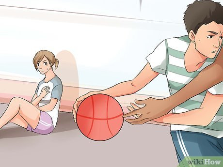 Step 1 Feel if your heart starts pounding when he's around.