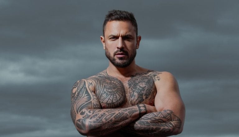 如何成为一个酷炫又令人敬畏的人：25个让你同时具备威慑力与魅力的方法