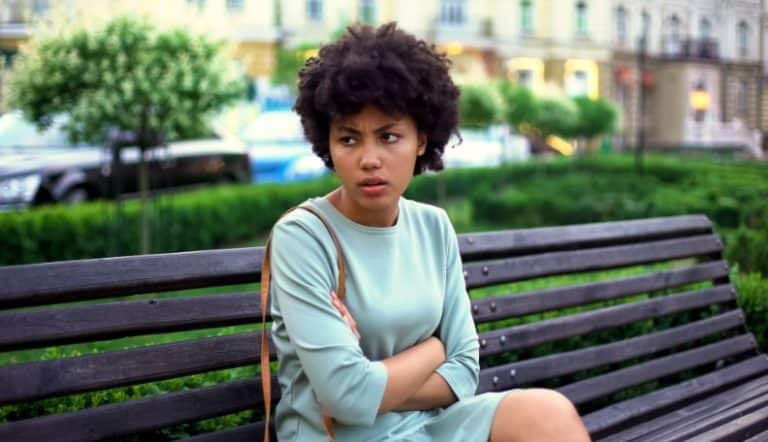 15个明确信号表明她想让你离开，完全没有兴趣